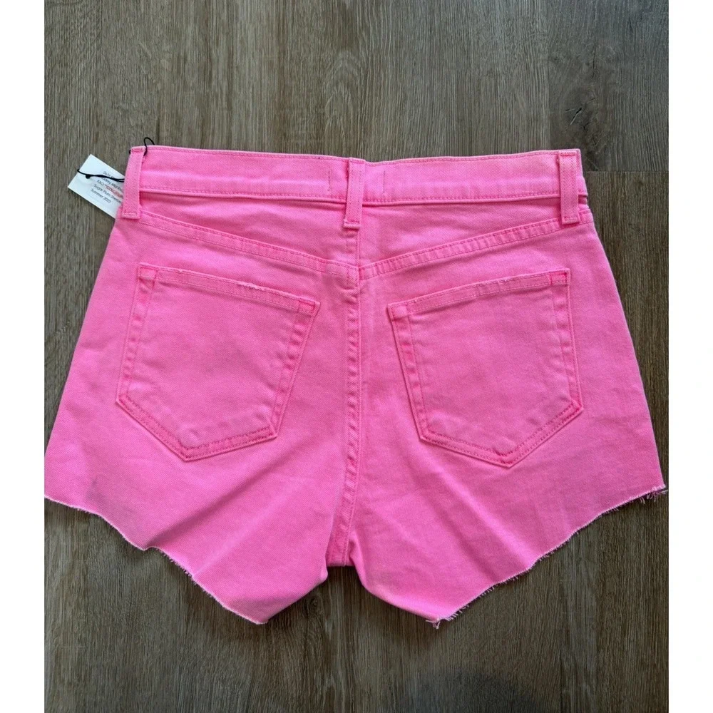 L'AGENCE Clark High-Rise Frayed Shorts Shocking Pink 25 NWT $275 - Picture 5 of 6